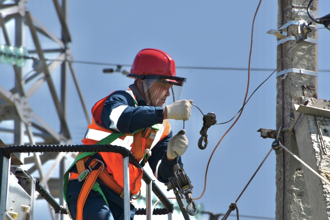 Hire Offshore Electrician UAE: Complete Guide