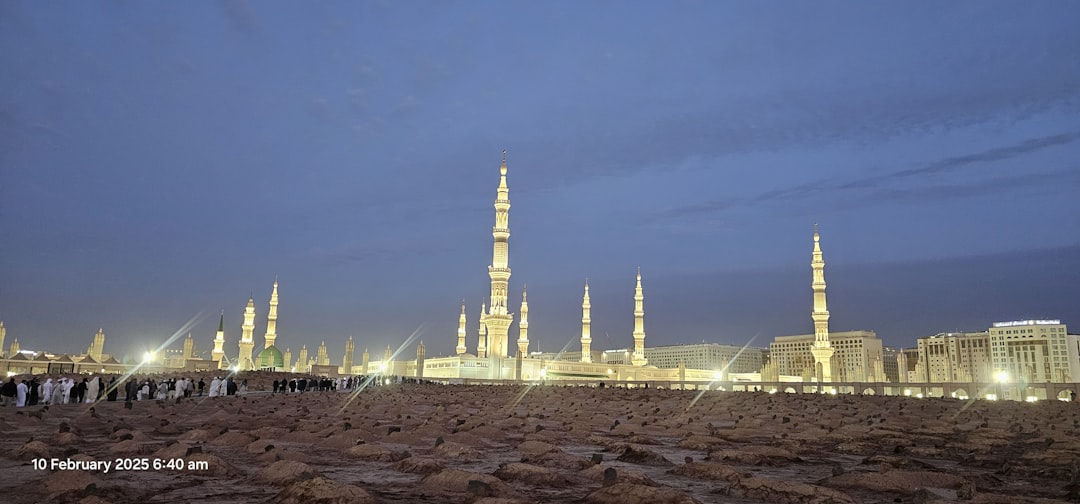 Hire Electrician Saudi Arabia Complete Guide