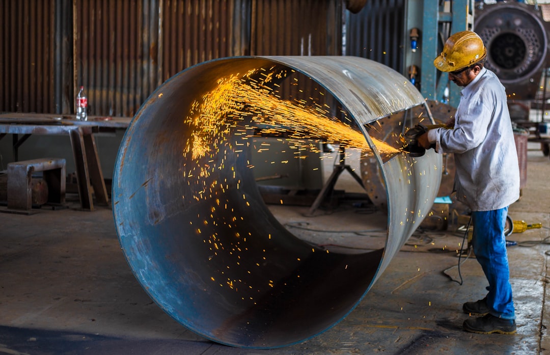 Bulk Hiring Steel Fixer: Complete Guide for GCC Employers
