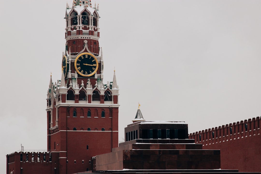 Compliance Checklist Hiring Russia: Complete Guide for GCC Employers