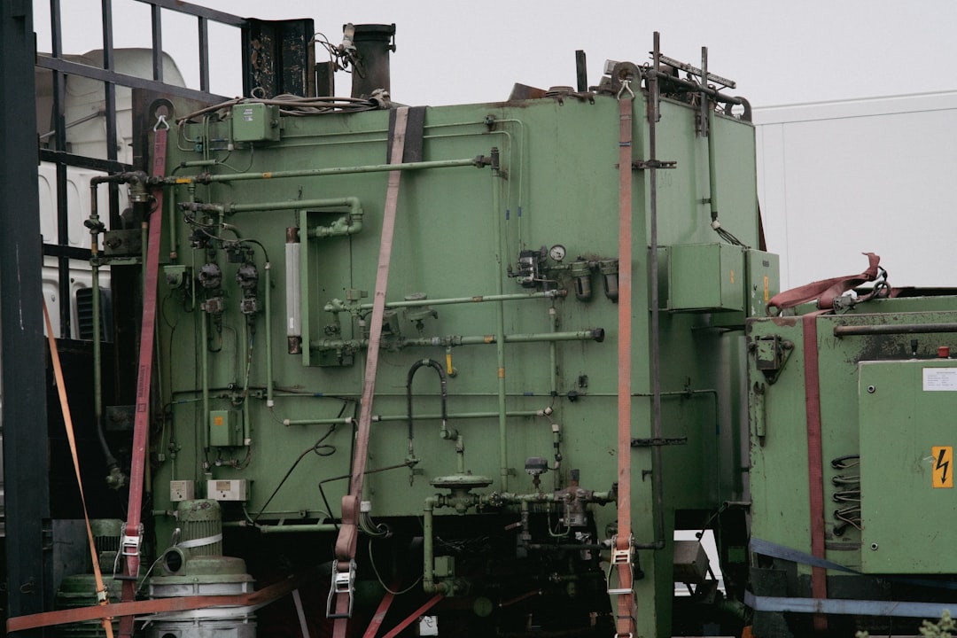 Machine Operator Contract Russia: Complete Guide for GCC Employers