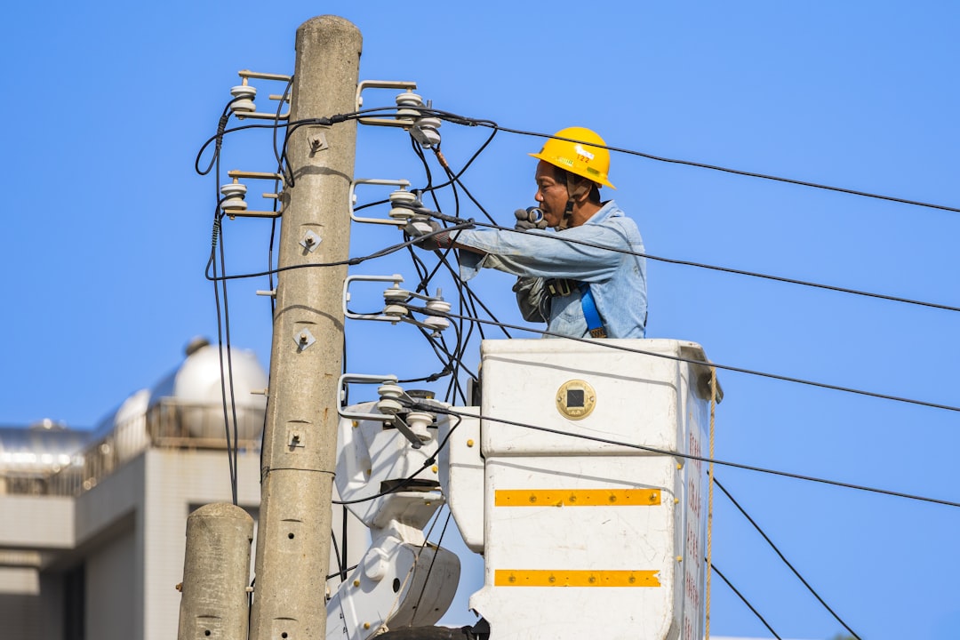 Bulk Hiring Electrician Kuwait: Complete Guide for GCC Employers