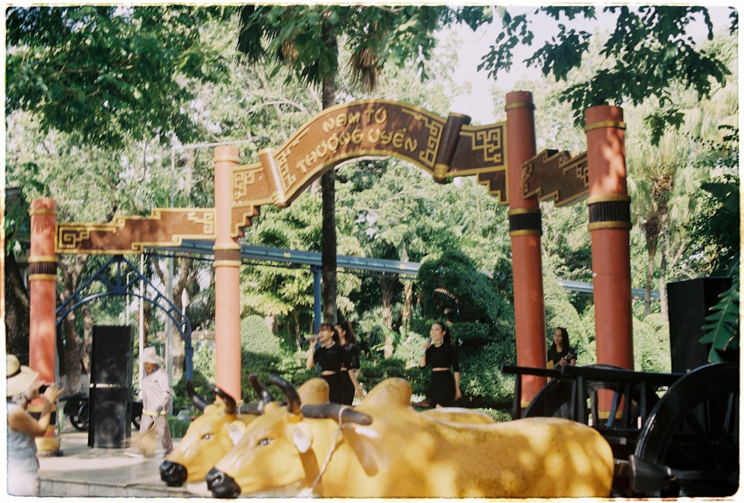 Yas Island Theme Park Construction: Complete Guide for GCC Employers