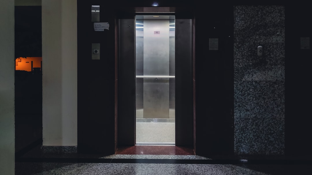 Elevator Inspections Monthly Safety Checks: Complete Guide for GCC Employers