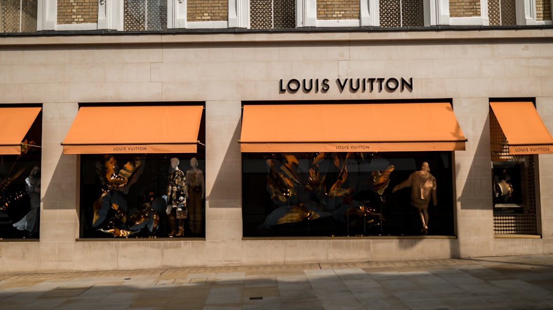 Luxury Retail Specialist Recruitment: Complete Guide for GCC Employers