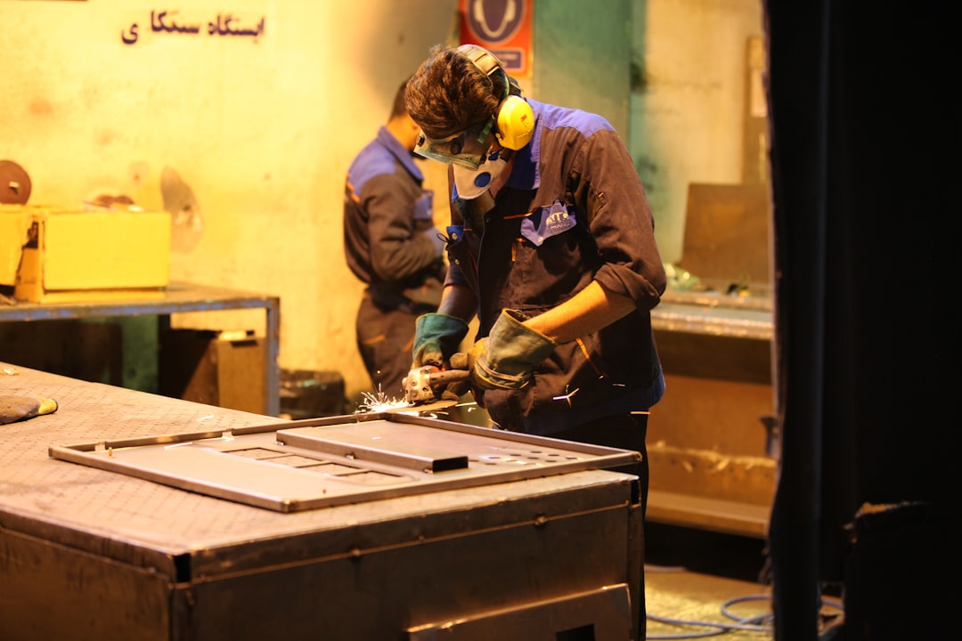 Welders Metal Fabrication Team Recruitment: Complete Guide for GCC Employers